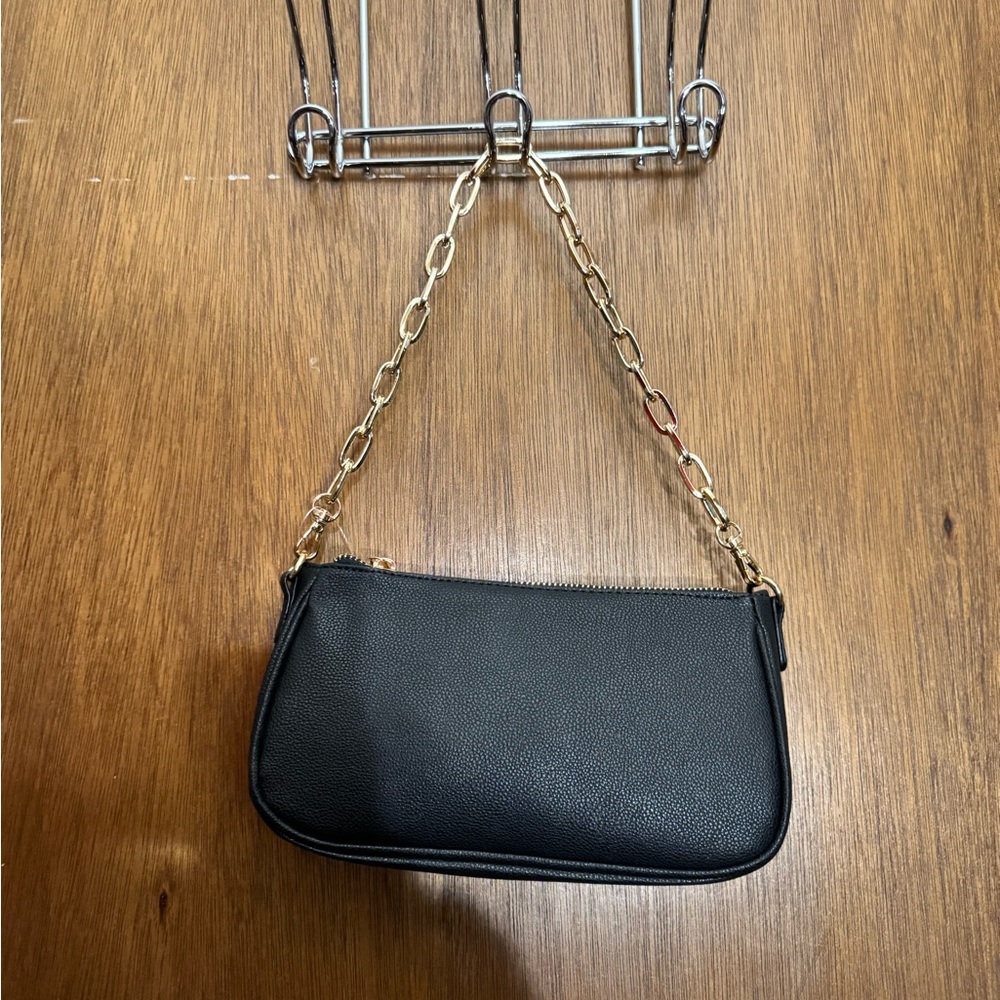 Black shoulder bag